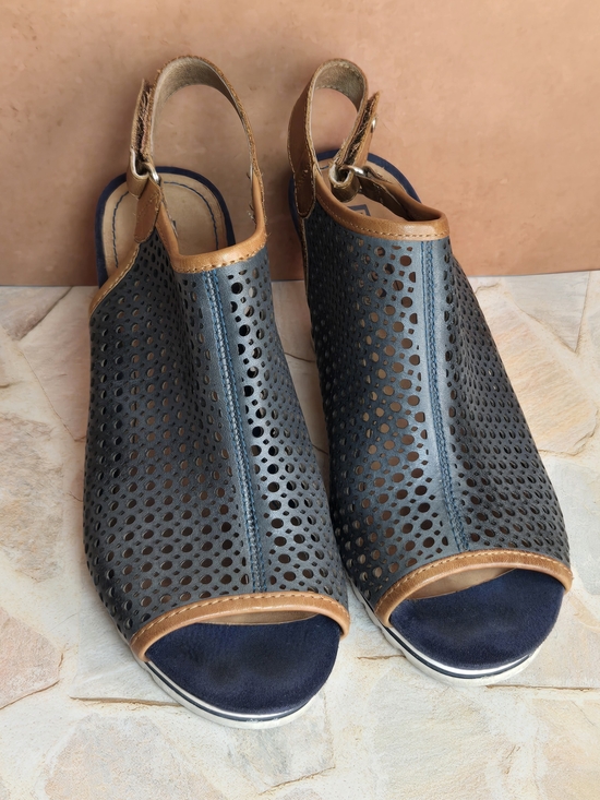 PIKOLINOS Shoes - Pikolinos Bali Perforated Leather Wedge Slingback Sandals - Size 38
